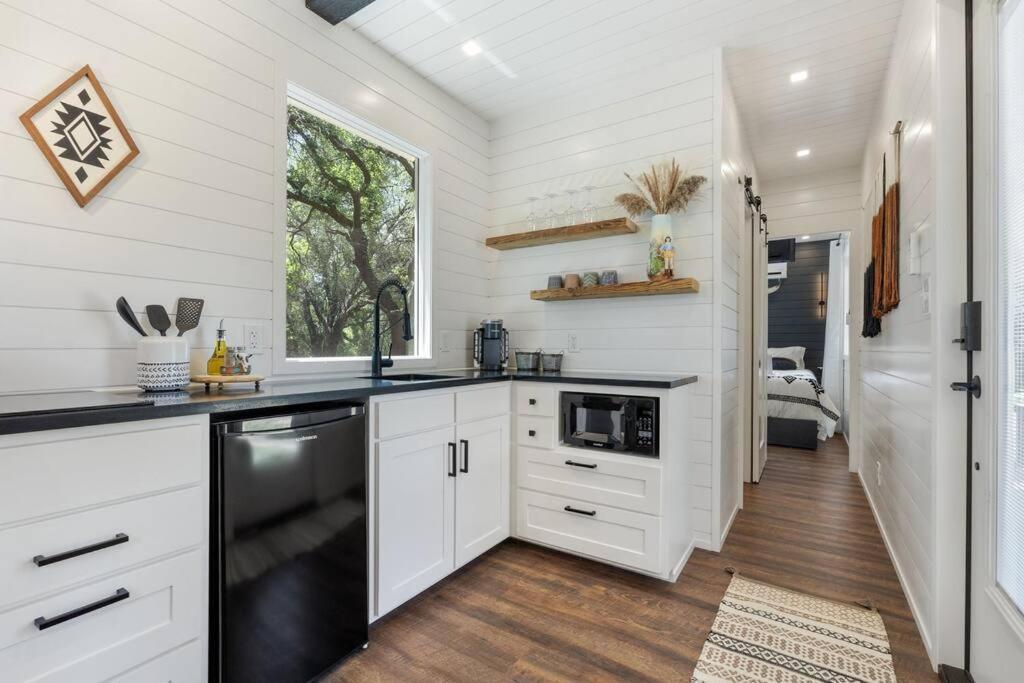 The Lonely Bull Luxury Container Home On 5 Acres Weatherford Esterno foto