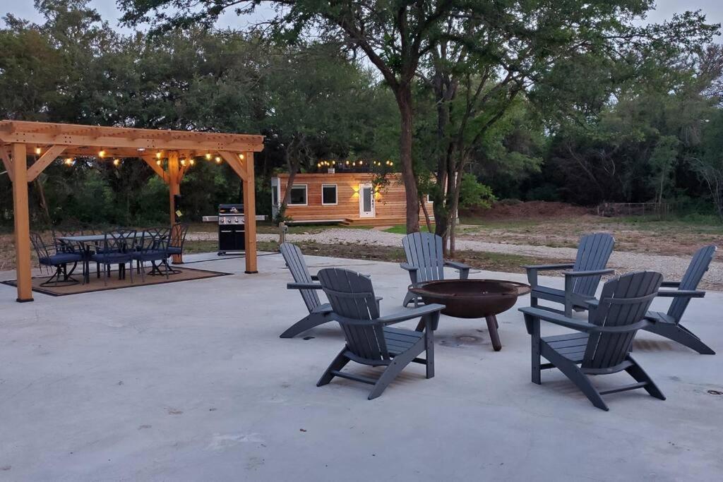 The Lonely Bull Luxury Container Home On 5 Acres Weatherford Esterno foto