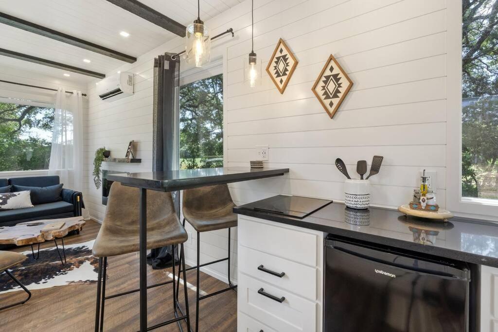 The Lonely Bull Luxury Container Home On 5 Acres Weatherford Esterno foto