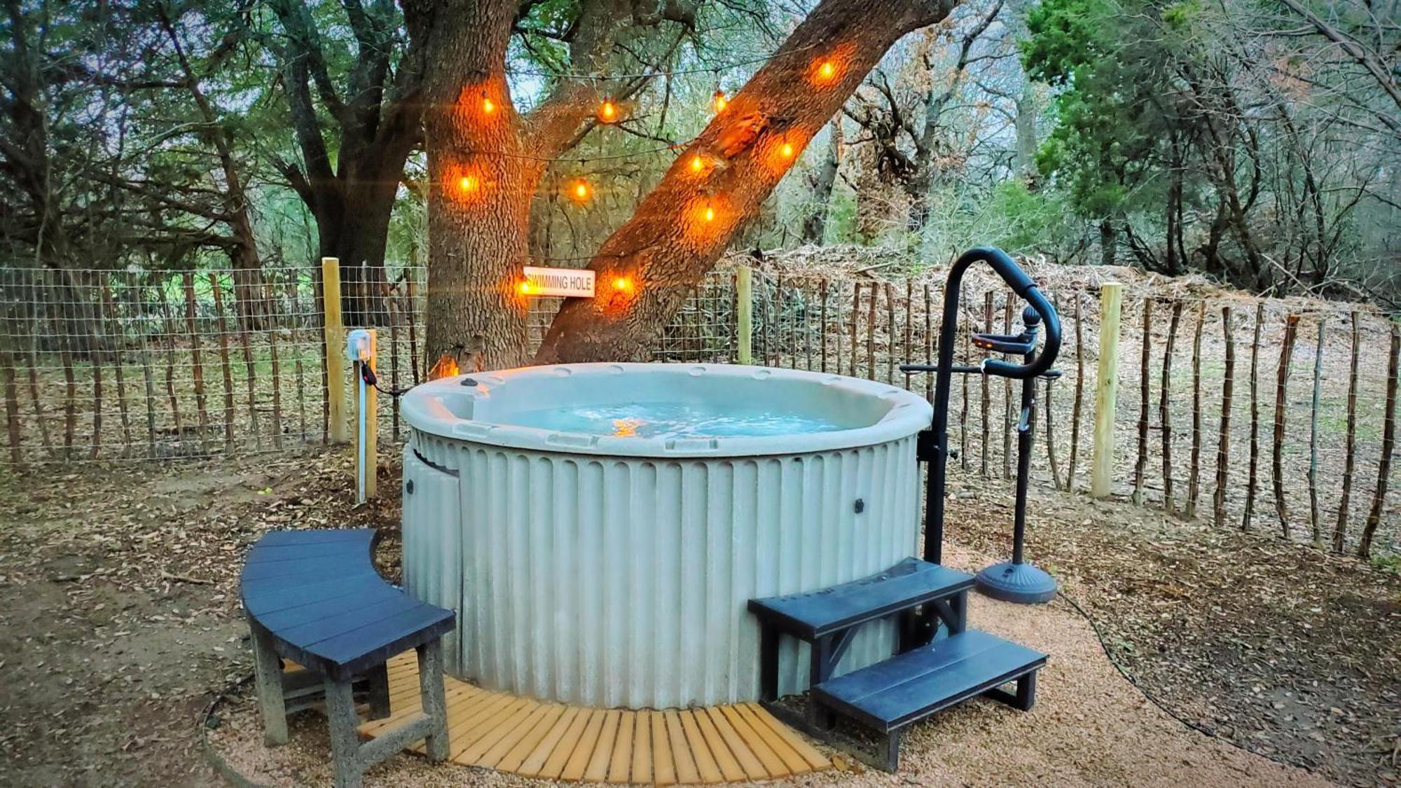 The Lonely Bull Luxury Container Home On 5 Acres Weatherford Esterno foto